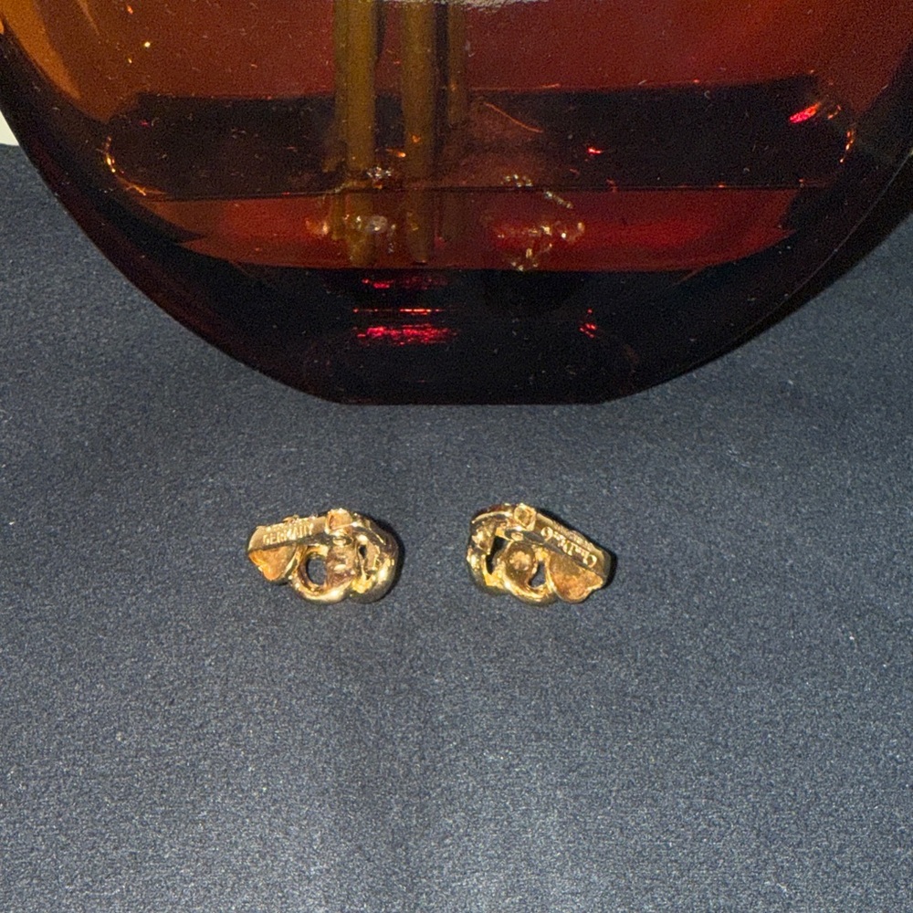Dior Gold Knot Earrings - Picture 5 of 9